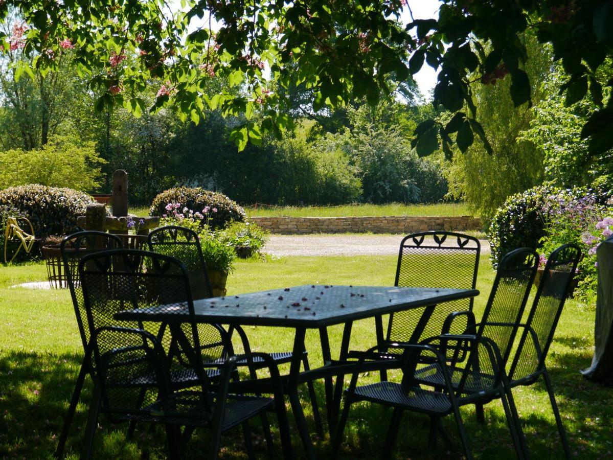 La Maison Au Vert Melincourt Esterno foto