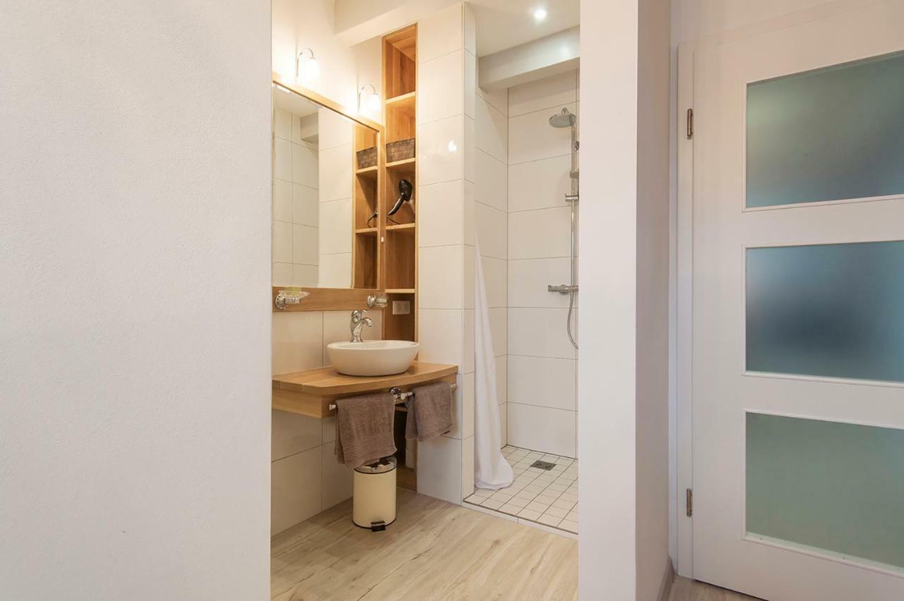 La Maison Au Vert Melincourt Esterno foto